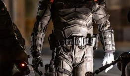 新蝙蝠侠2最新爆料视频,暗夜崛起，神秘势力浮出水面